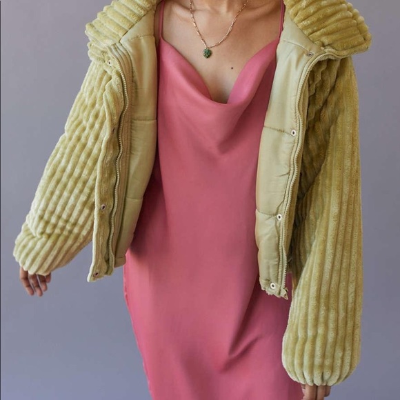 Urban Outfitters BDG Isla funnel neck corduroy coat, Sz Medium - Picture 3 of 12